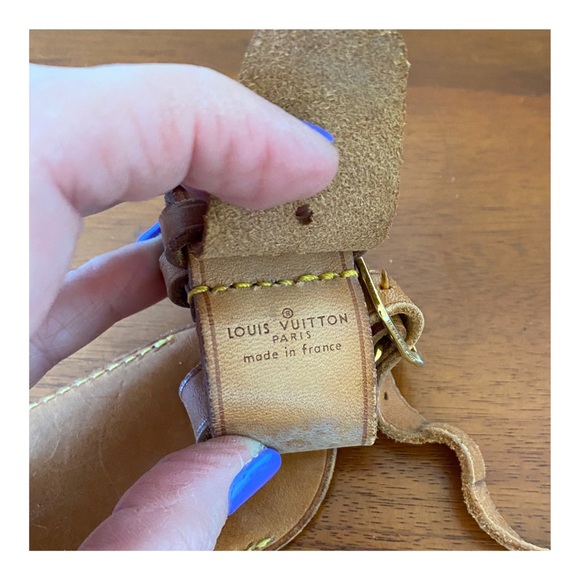 🥰SOLD🥰AUTHENTIC LOUIS VUITTON STRAP HOLDER AND LUGGAGE TAG - Picture 3 of 5